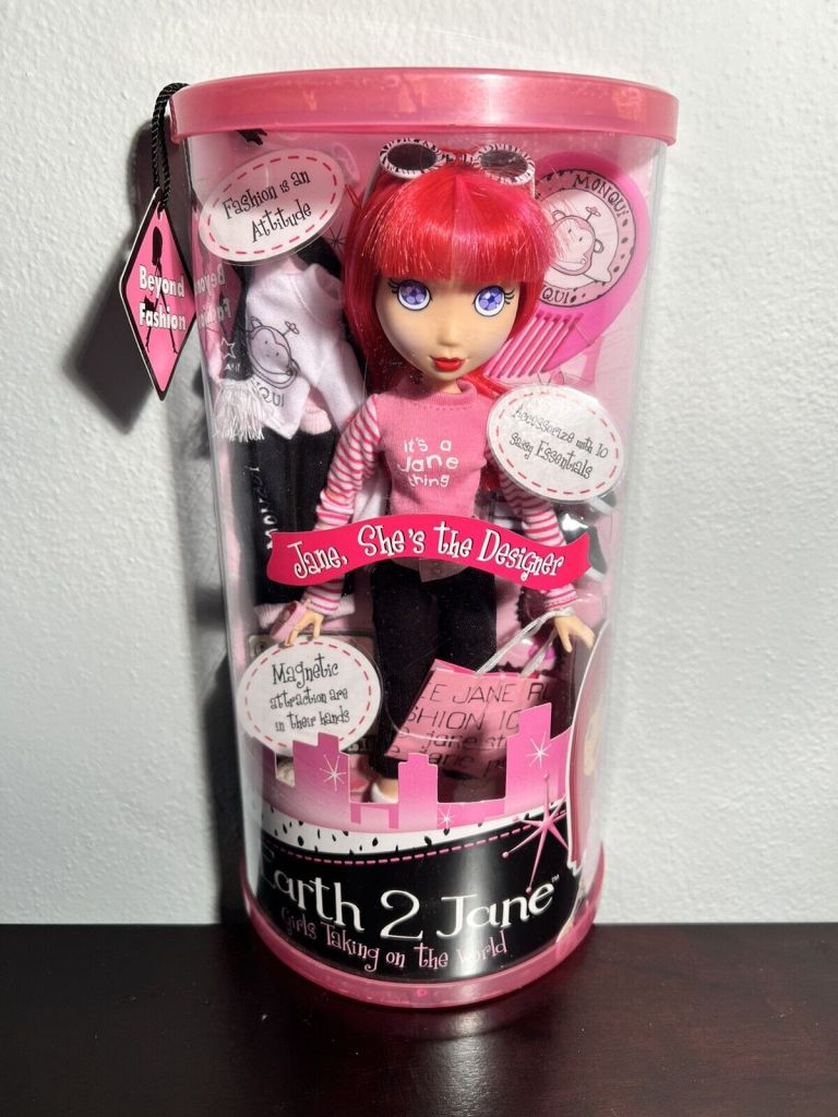 Bratzillaz Doll - Jade J' Adore  New monster high dolls, Doll therapy,  Fashion dolls